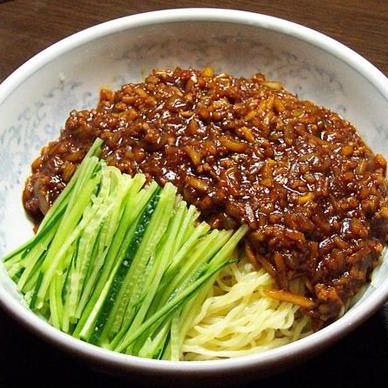 肉丝炸酱面_副本