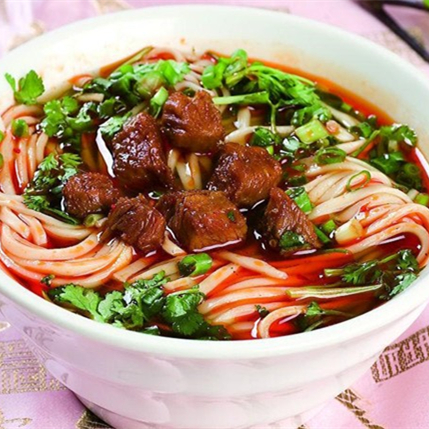 红烧牛肉米线1_副本