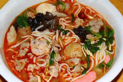 麻辣撒尿牛丸米线1_副本