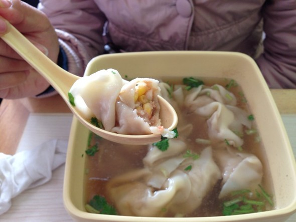 玉米猪肉馄饨2_副本