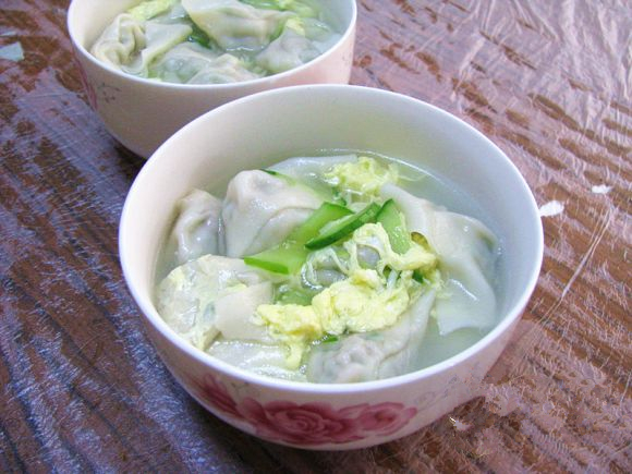 青椒猪肉馄饨1_副本