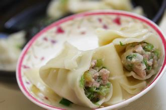 芹菜鲜肉馄饨3_副本